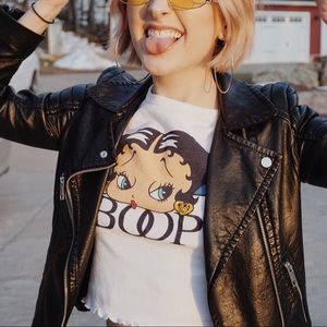Forever 21 Betty Boop crop tee